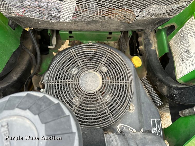 image for item EA4933 John Deere lawn equipment
