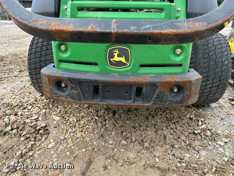 image for item EA4933 John Deere lawn equipment