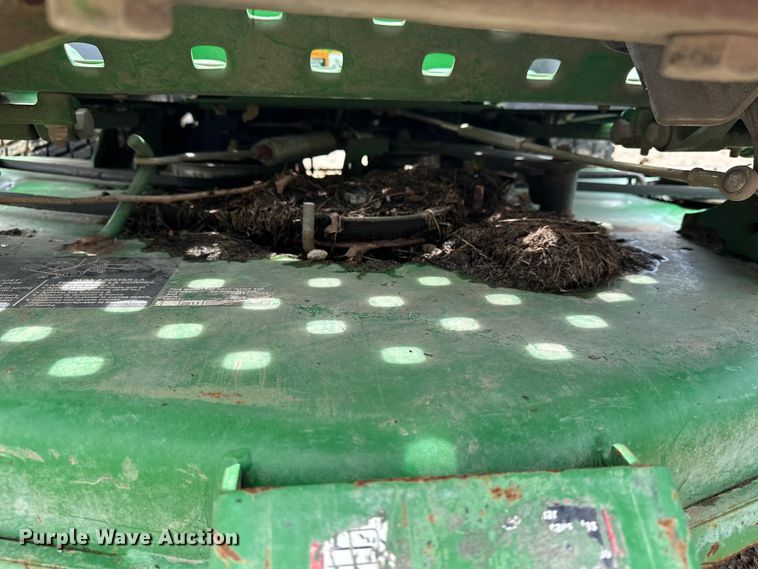 image for item EA4933 John Deere lawn equipment