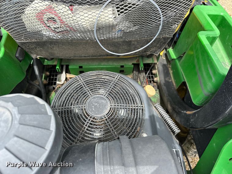 image for item EA4933 John Deere lawn equipment