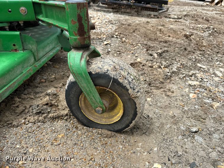 image for item EA4933 John Deere lawn equipment