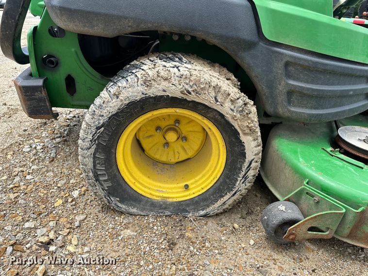 image for item EA4933 John Deere lawn equipment