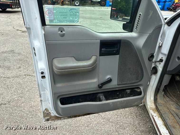 image for item EA4936 2007 Ford F150 pickup truck