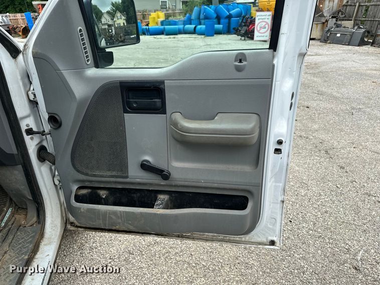 image for item EA4936 2007 Ford F150 pickup truck