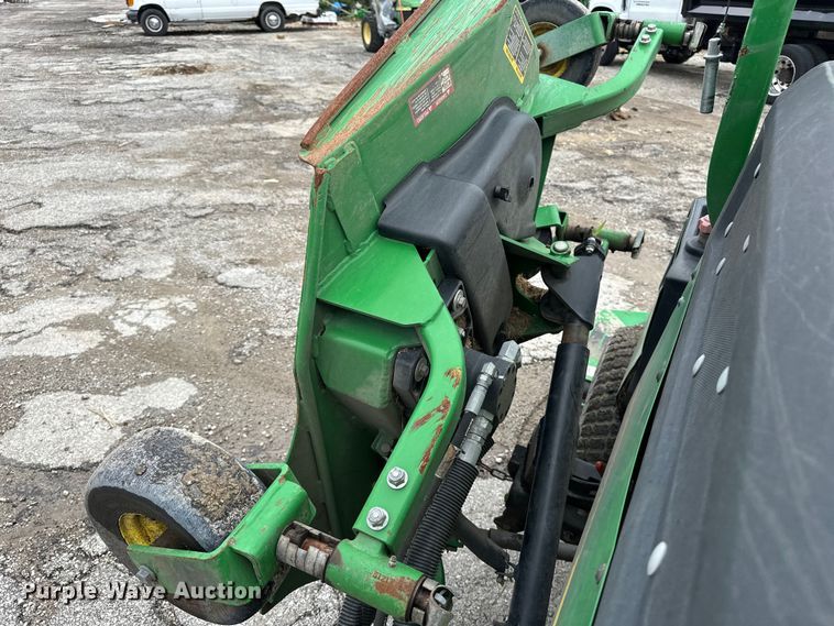 image for item EA4937 2013 John Deere 1600 Turbo Series II lawn mower