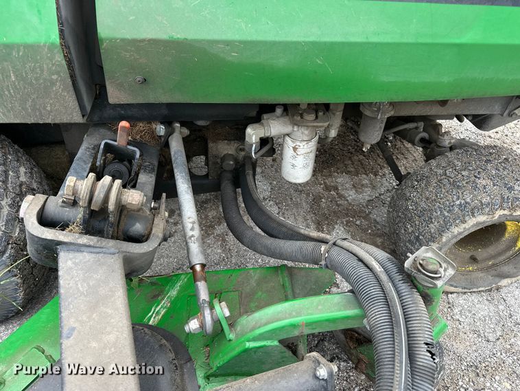 image for item EA4937 2013 John Deere 1600 Turbo Series II lawn mower