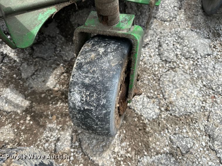 image for item EA4937 2013 John Deere 1600 Turbo Series II lawn mower