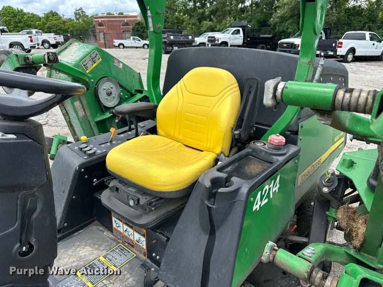 image for item EA4937 2013 John Deere 1600 Turbo Series II lawn mower