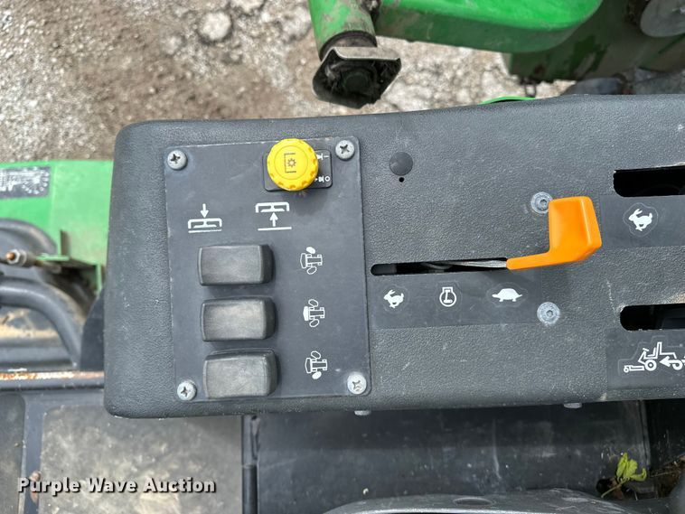 image for item EA4937 2013 John Deere 1600 Turbo Series II lawn mower