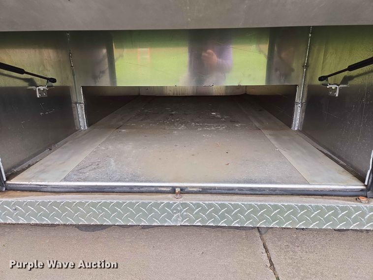 image for item EB1472 2015 Trail King Industries TK40CF medical training trailer