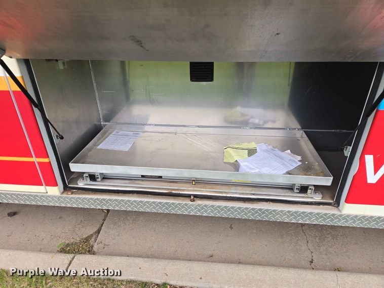 image for item EB1472 2015 Trail King Industries TK40CF medical training trailer