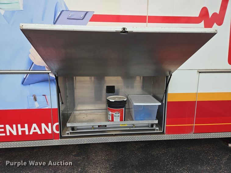 image for item EB1473 2015 Trail King Industries TK40CF medical training trailer