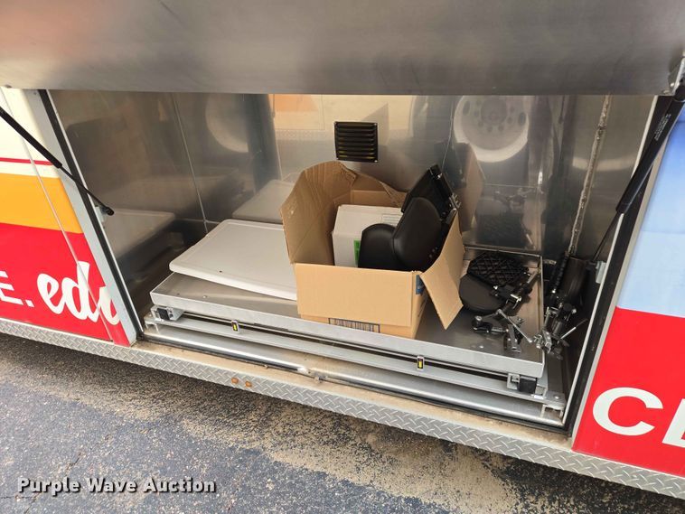 image for item EB1473 2015 Trail King Industries TK40CF medical training trailer