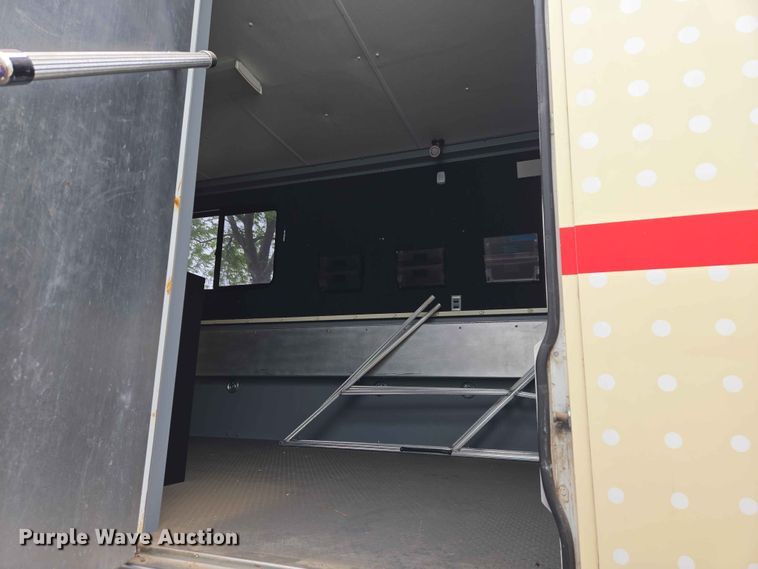 image for item EB1473 2015 Trail King Industries TK40CF medical training trailer