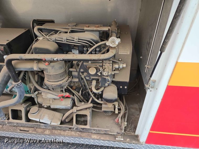 image for item EB1473 2015 Trail King Industries TK40CF medical training trailer