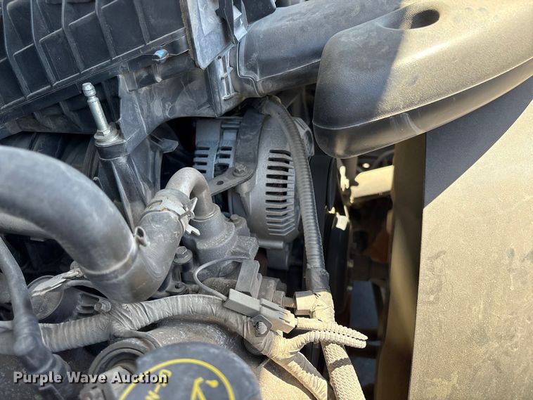 image for item EC8343 2006 Ford F350 Super Duty flatbed pickup truck