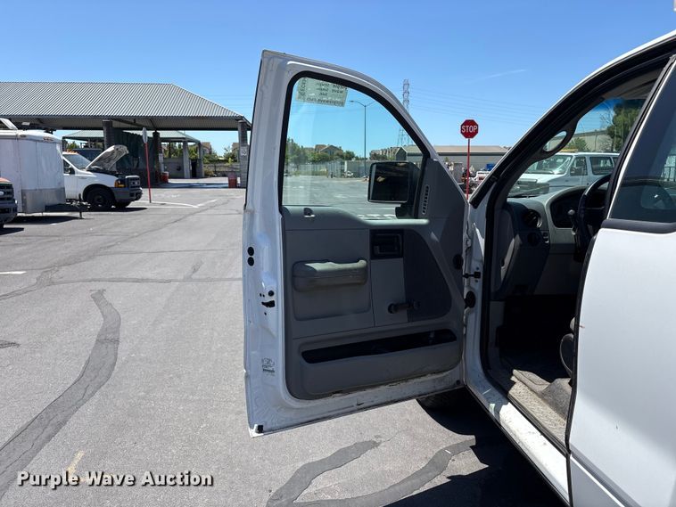 image for item EC8344 2007 Ford F150 pickup truck