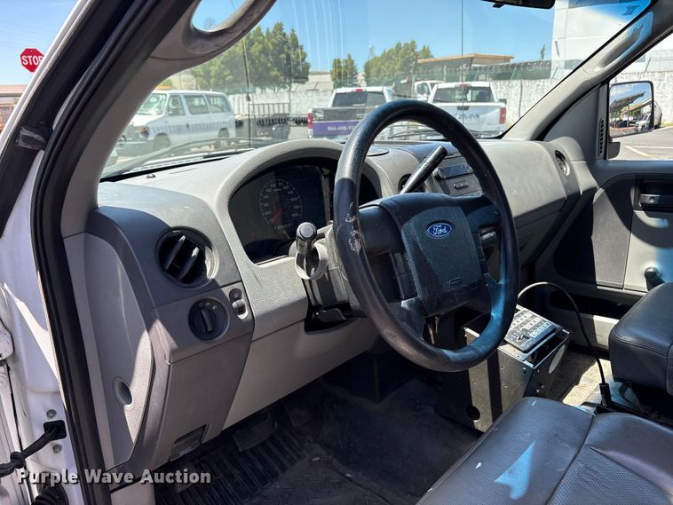 image for item EC8344 2007 Ford F150 pickup truck