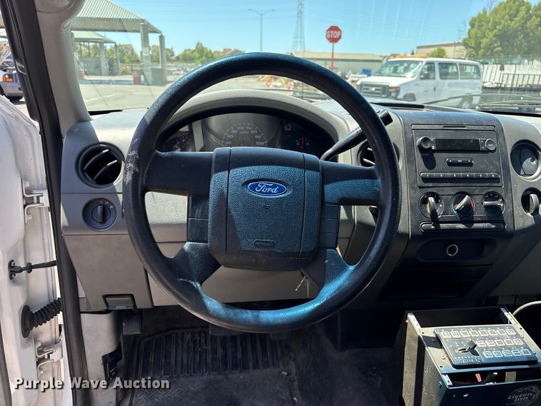 image for item EC8344 2007 Ford F150 pickup truck