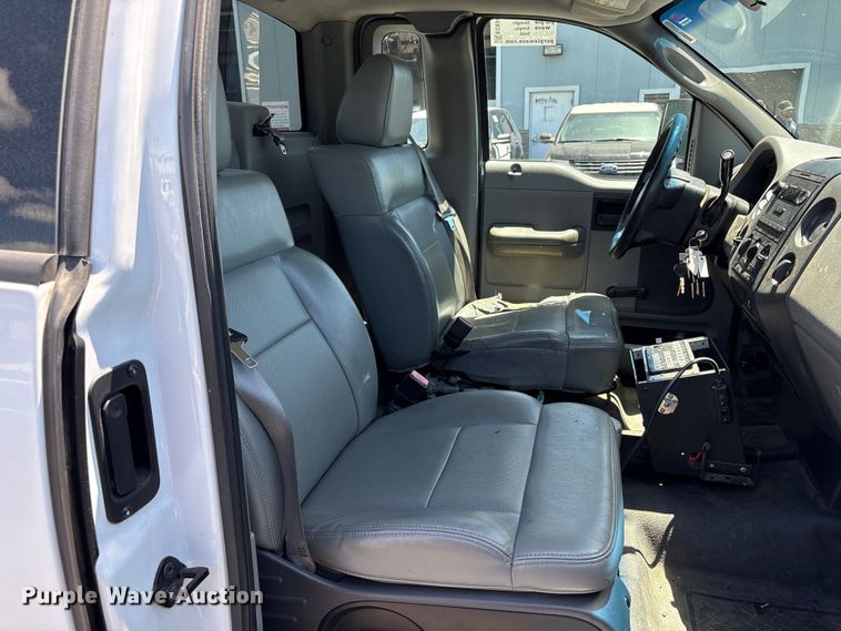 image for item EC8344 2007 Ford F150 pickup truck