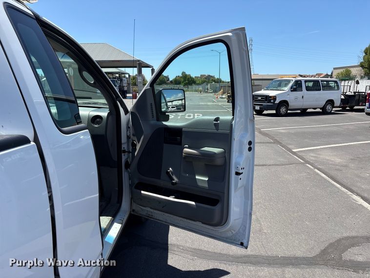 image for item EC8344 2007 Ford F150 pickup truck