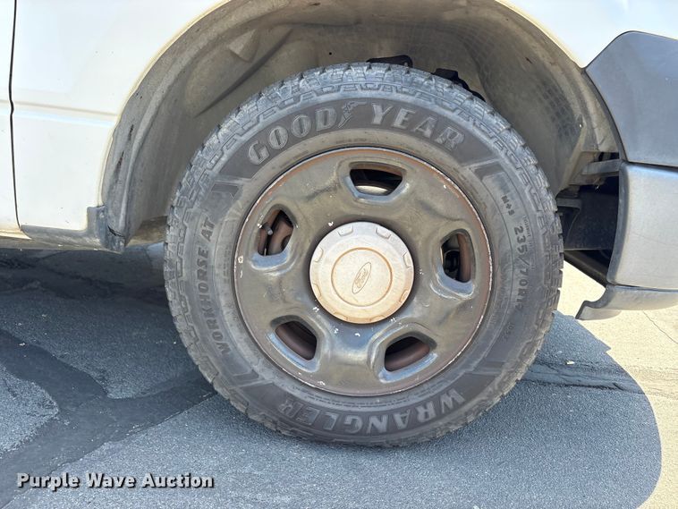 image for item EC8344 2007 Ford F150 pickup truck