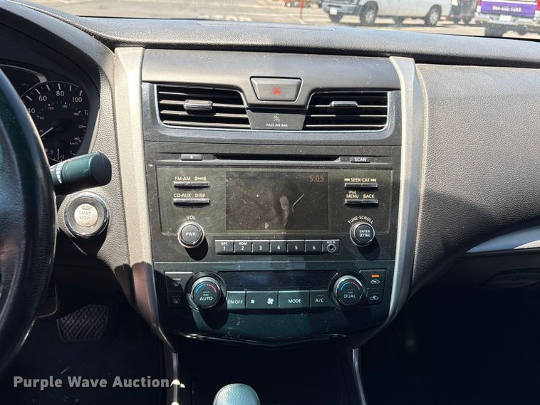 image for item EC8347 2013 Nissan Altima Passenger Vehicle