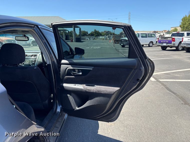image for item EC8347 2013 Nissan Altima Passenger Vehicle
