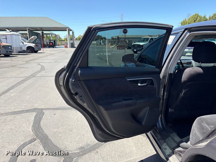 image for item EC8347 2013 Nissan Altima Passenger Vehicle