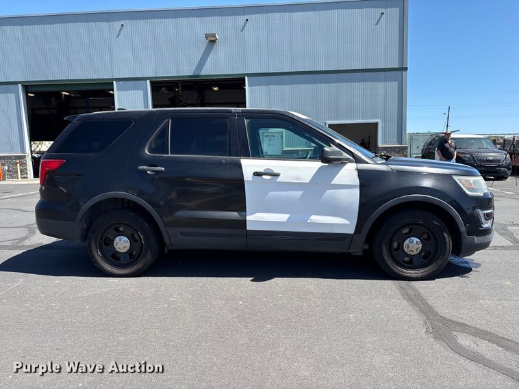 image for item EC8348 2017 Ford Explorer Police Interceptor SUV