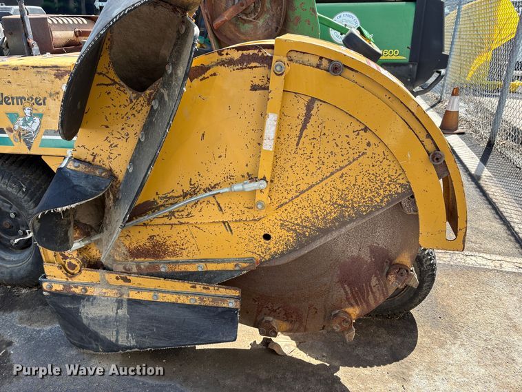 image for item EC8350 2023 Vermeer V185 stump grinder