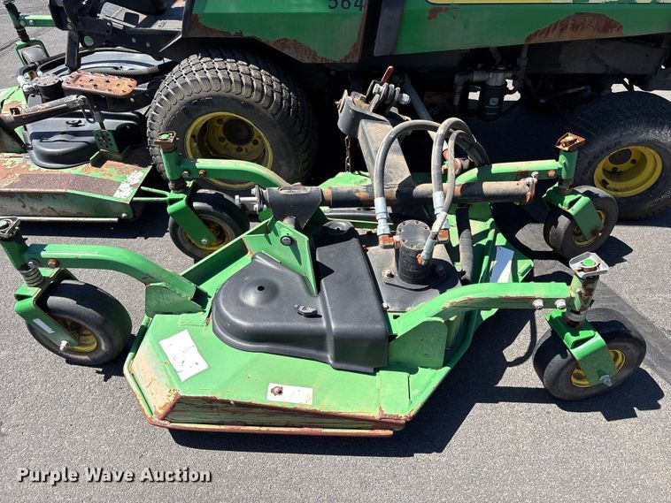 image for item EC8351 John Deere 1600 lawn mower