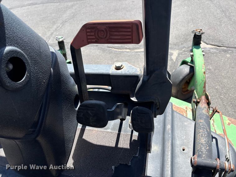 image for item EC8351 John Deere 1600 lawn mower