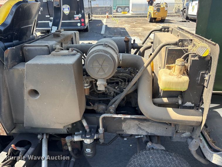 image for item EC8351 John Deere 1600 lawn mower
