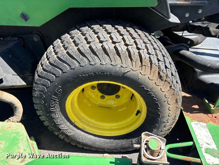 image for item EC8351 John Deere 1600 lawn mower