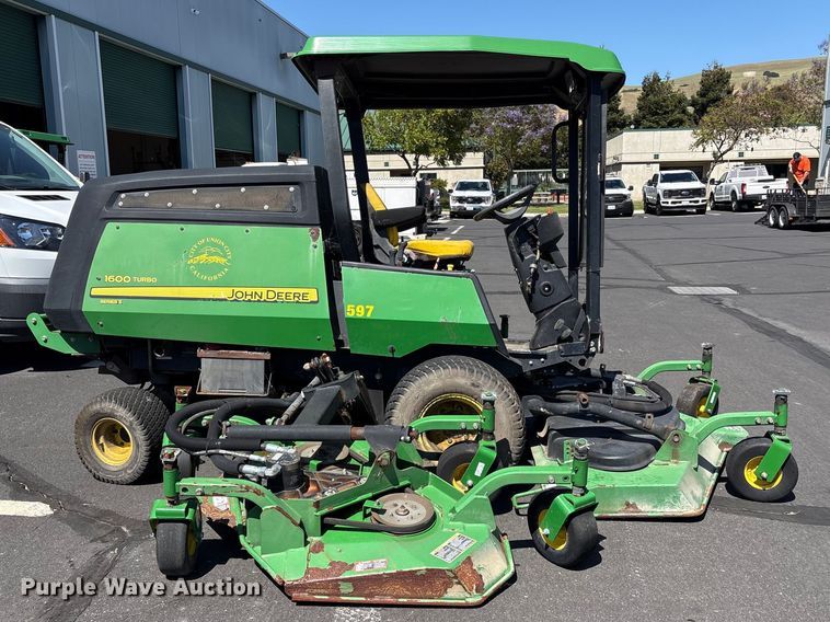 image for item EC8352 2008 John Deere 1600 WAM Turbo lawn mower