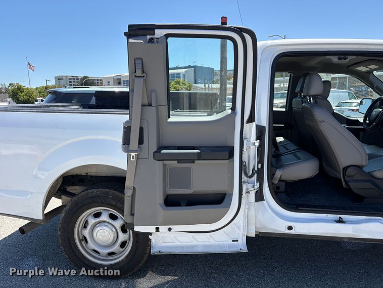 image for item EC8354 2018 Ford F150 Ext. Cab pickup truck