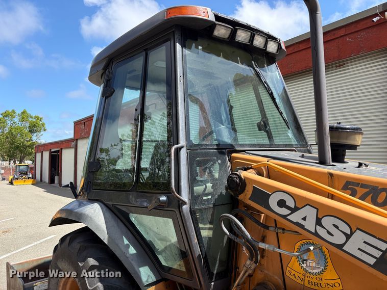 image for item EC8359 2002 Case 570M XT landscape tractor