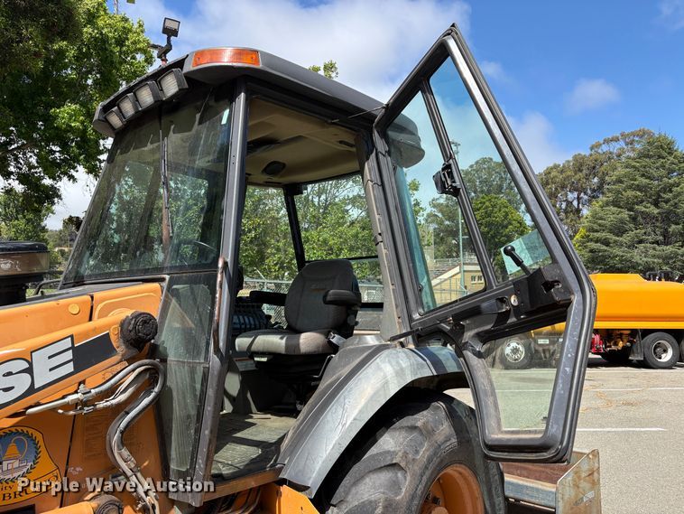 image for item EC8359 2002 Case 570M XT landscape tractor