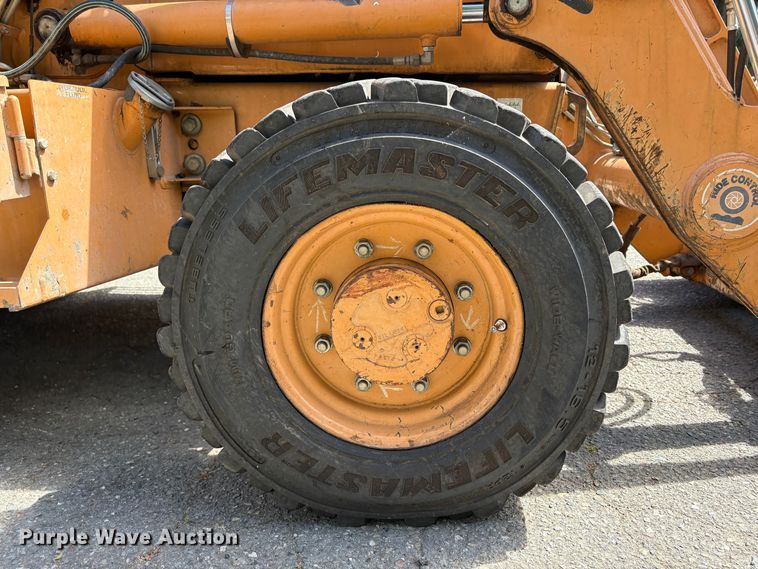 image for item EC8359 2002 Case 570M XT landscape tractor