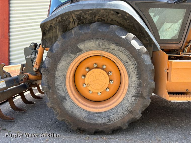 image for item EC8359 2002 Case 570M XT landscape tractor