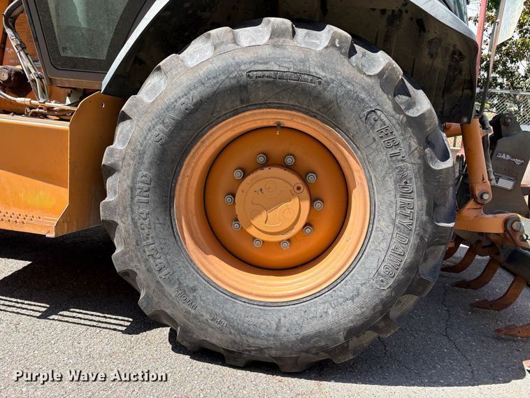 image for item EC8359 2002 Case 570M XT landscape tractor
