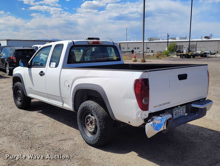 image for item ED0034 2005 Chevrolet Colorado Ext. Cab pickup truck