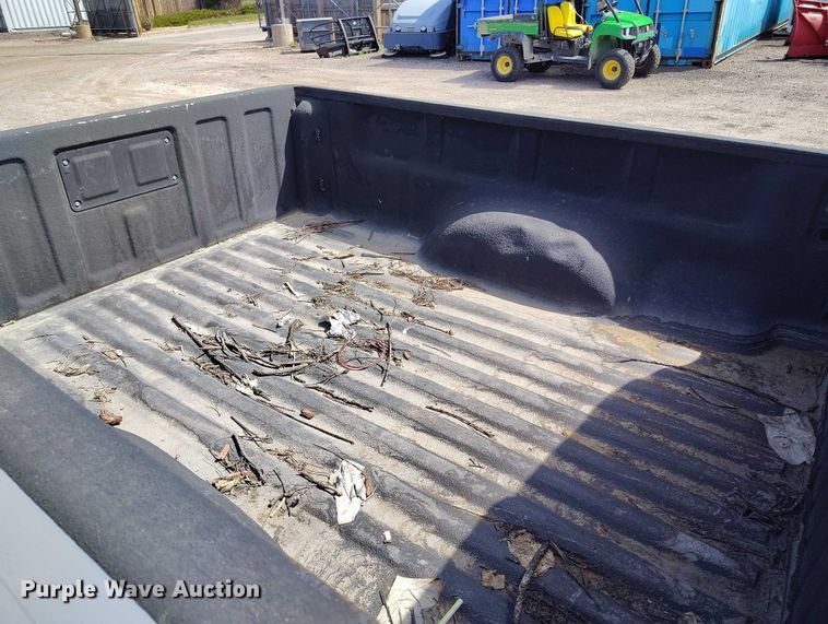 image for item ED0034 2005 Chevrolet Colorado Ext. Cab pickup truck