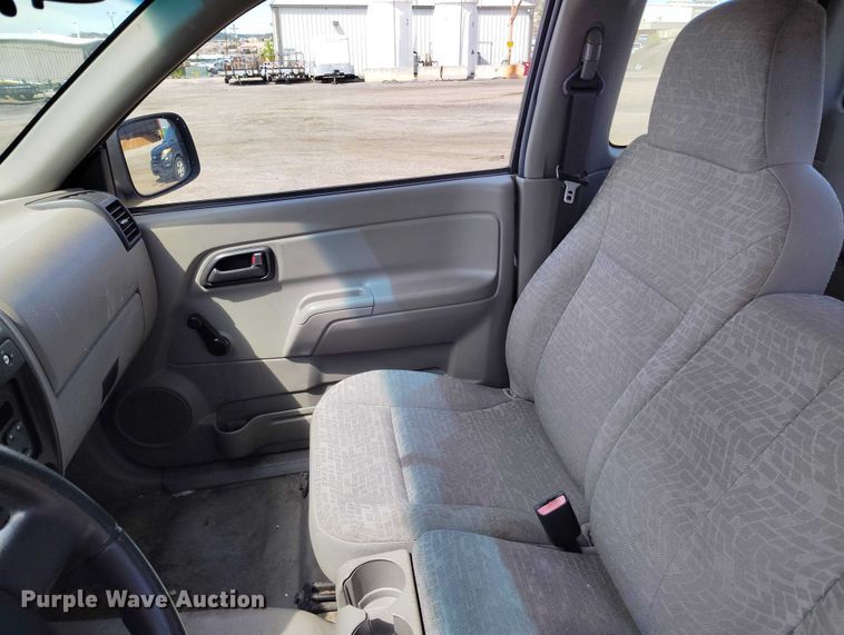 image for item ED0034 2005 Chevrolet Colorado Ext. Cab pickup truck