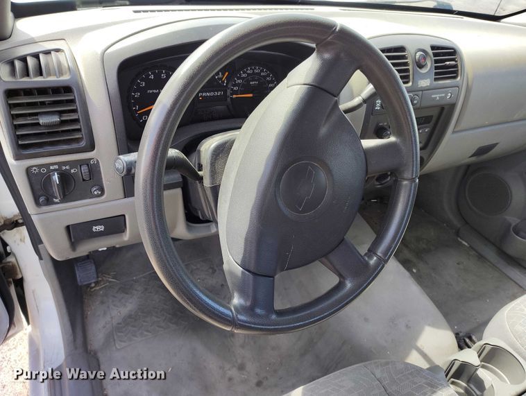 image for item ED0034 2005 Chevrolet Colorado Ext. Cab pickup truck