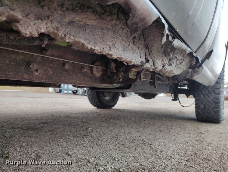 image for item ED0117 2001 Chevrolet Silverado 1500 pickup truck