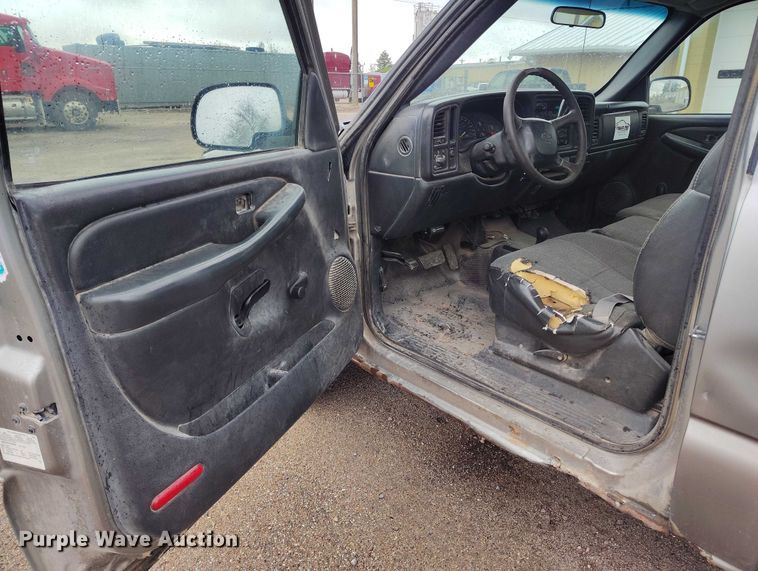 image for item ED0117 2001 Chevrolet Silverado 1500 pickup truck