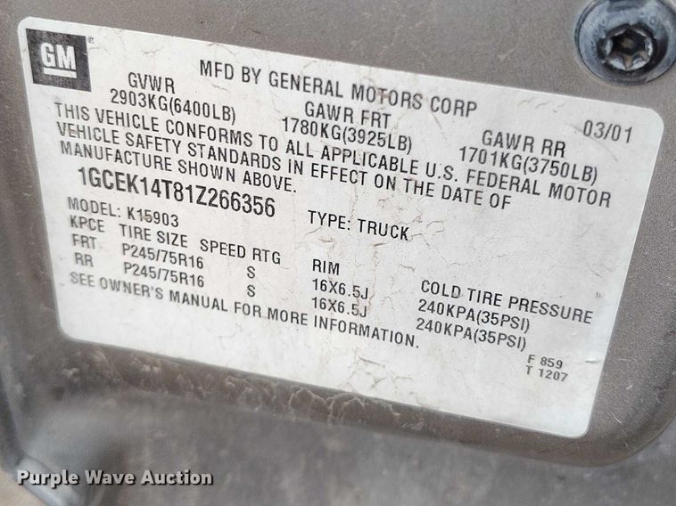 image for item ED0117 2001 Chevrolet Silverado 1500 pickup truck