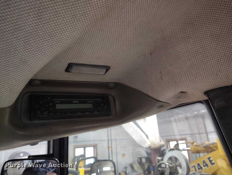image for item ED0118 2005 Case IH JX95 MFWD tractor